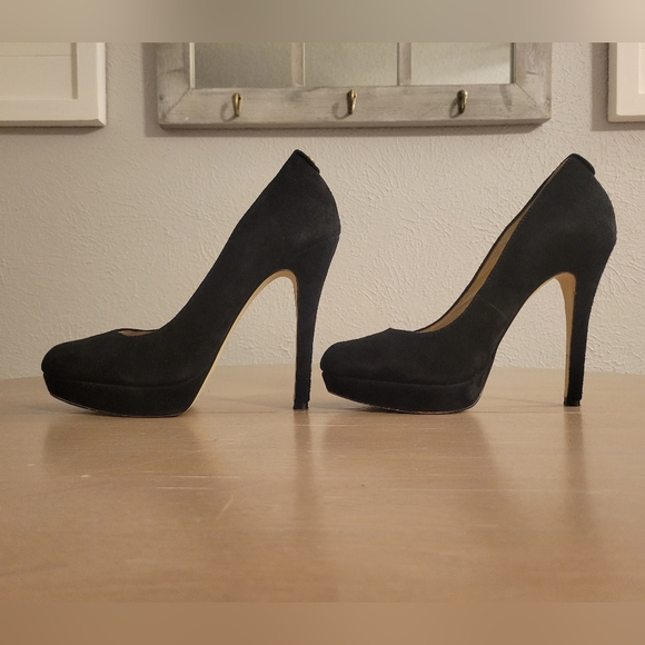 Michael Kors Suede Heels Sz 8 - Picture 7 of 12